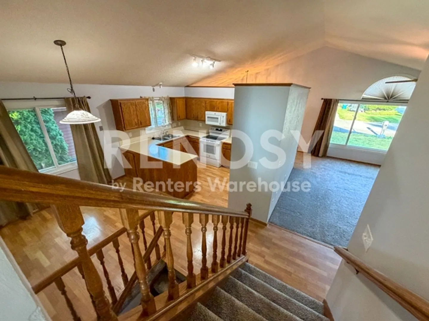 3 Bedroom / 3 Bathroom in Plymouth MN!! — Photo 3