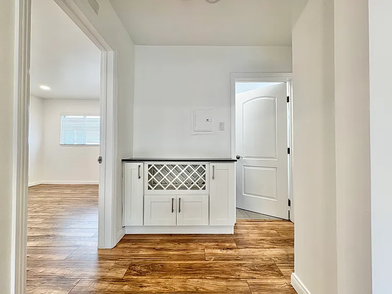 817 S Bedford St #4 — Photo 6