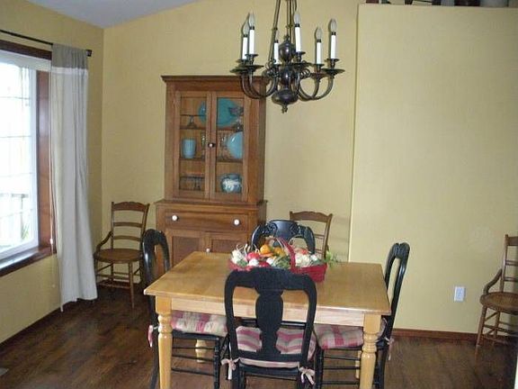 Formal dining room
