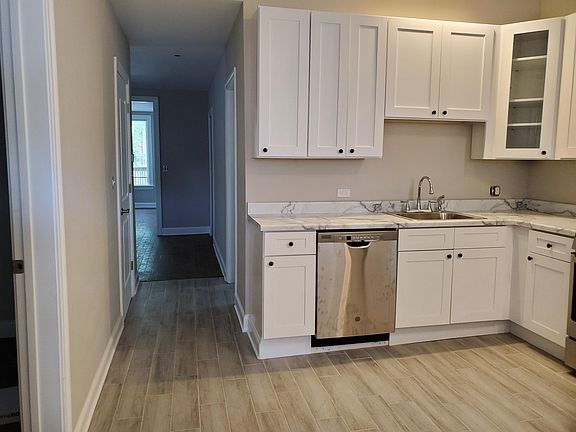 2nd image of 5007 N Western Ave #2