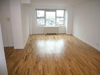 Rented by Barshay Brokerage