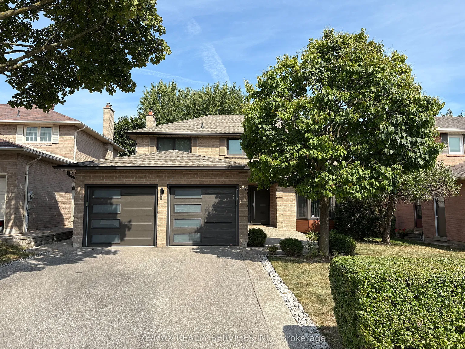 5 bed, $5,000 — Photo 2