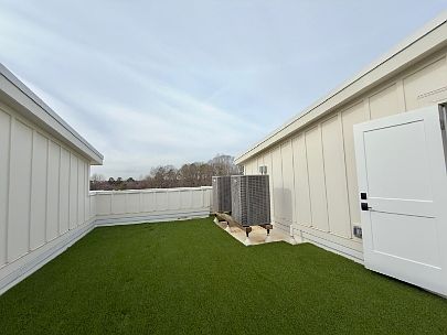4th image of 4016 Arvida Dr