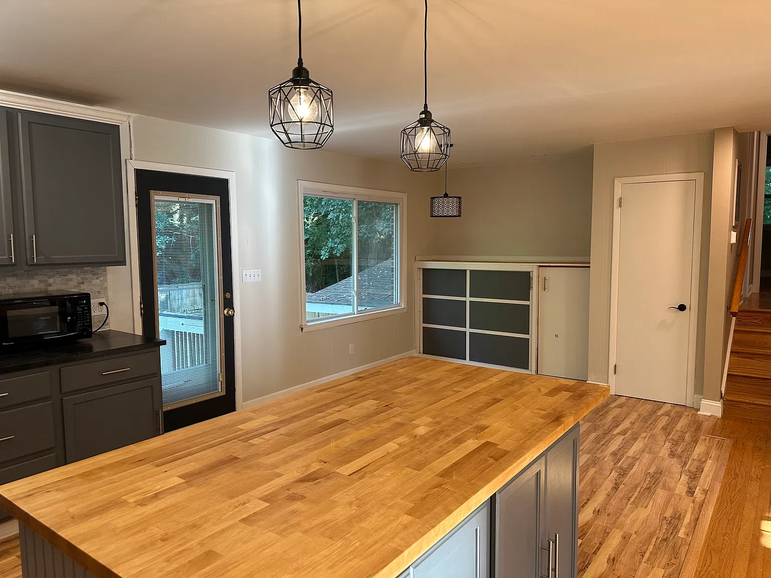 4 bed, 1775 sqft, $2,300 — Photo 3