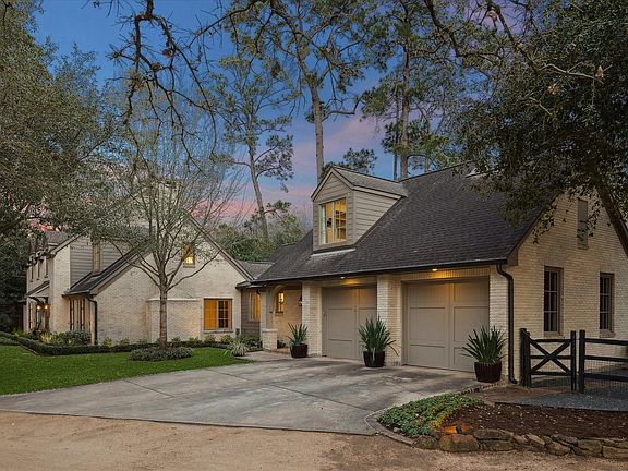 5th image of 23 Hickory Ridge Dr