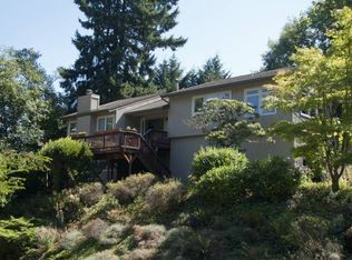 8217 SW Woods Creek Ct, Portland, OR 97219