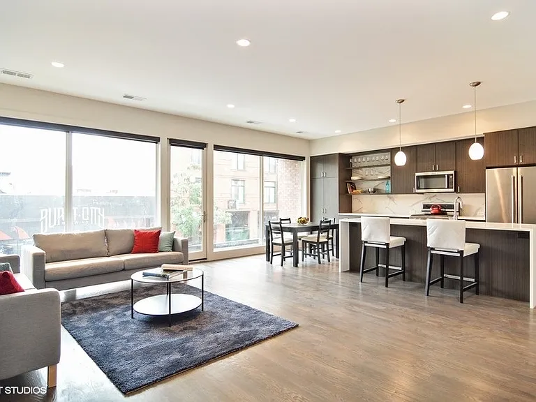 2742 N Lincoln Ave #201 — Photo 5