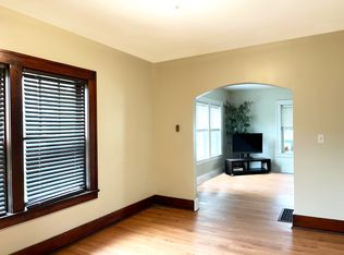 323 W 6th St, Perrysburg, OH 43551