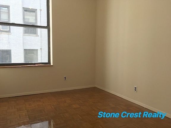 4th image of 304 W 92nd St APT 8Q