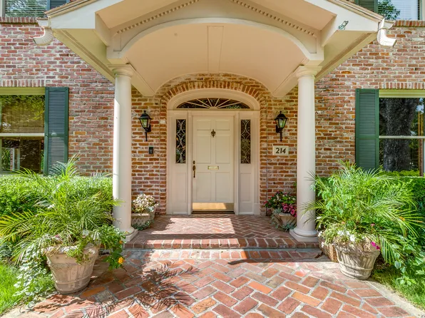 214 Terrell Rd, Terrell Hills, TX 78209