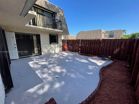 5th image of 8215 SW 23rd Ct #17D
