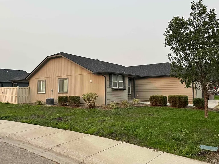 2205 E Elm Grove Dr — Photo 3
