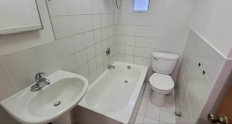 Rented by LG Fairmont Group | media 21