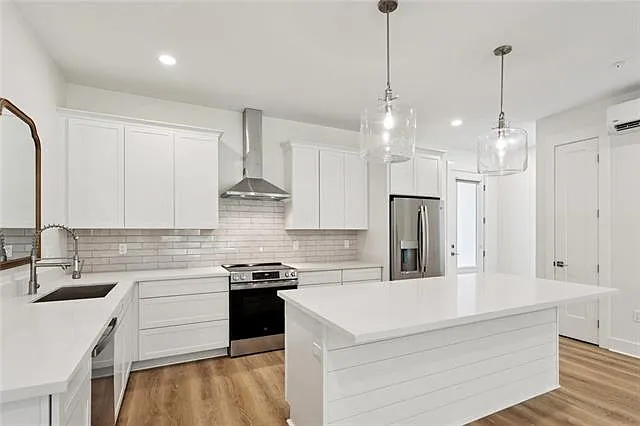 745 Carroll St #C — Photo 9