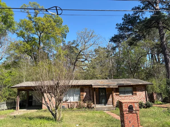 2894 Woodside Dr, Jackson, MS 39212