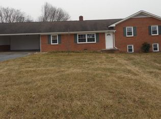 417 S Sunset Dr, Broadway, VA 22815