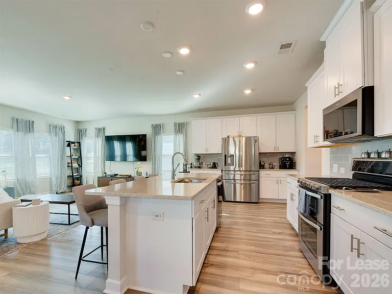4009 Woodland View Dr — Photo 11