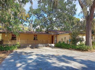 12025 Riverhills Dr, Temple Terrace, FL 33617