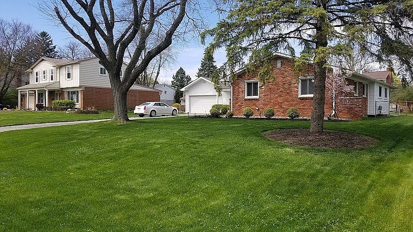 1st image of 23774 Clarkson St
