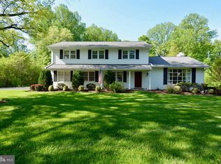 6032 Berwynd Rd, Fairfax, VA 22030