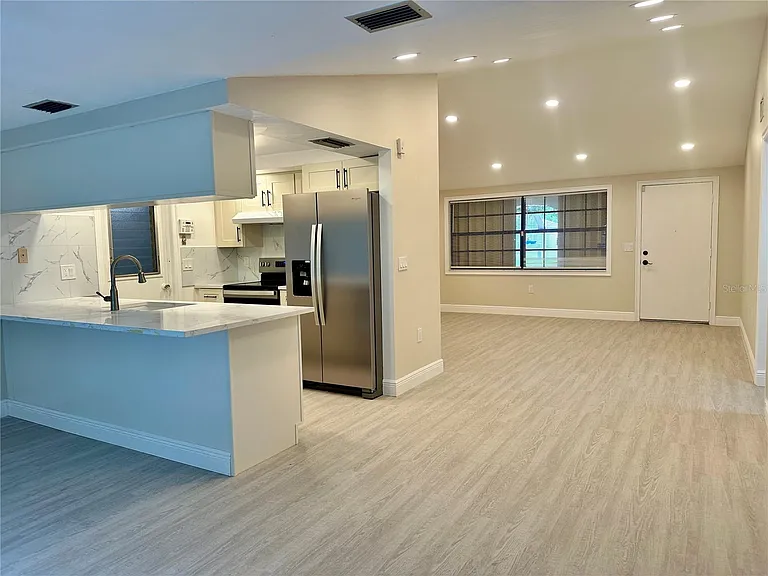 4420 Sawgrass Blvd — Photo 10