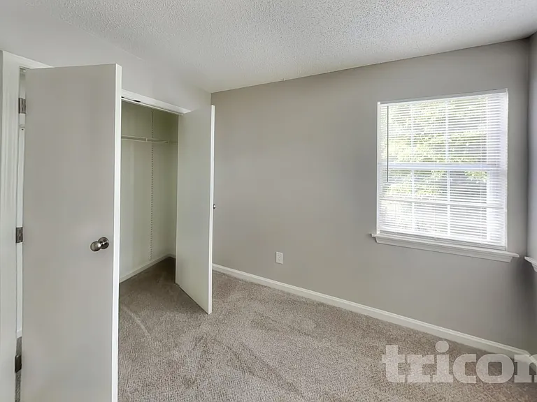 10347 Battle Ct — Photo 11