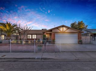 6451 Hummingbird Ln, Las Vegas, NV 89103