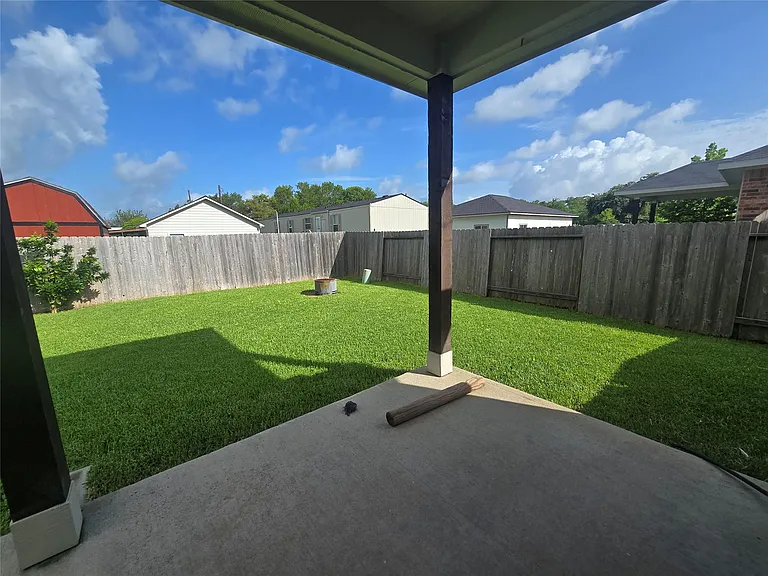 7318 Parkview Dr — Photo 27