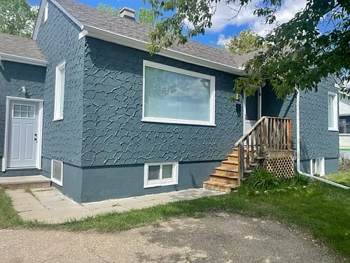 5254 50th St Photo 1