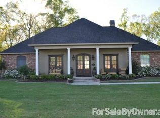 13328 K C Rd, Gonzales, LA 70737