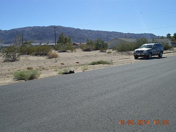 2nd image of 72523-25 Cactus Dr