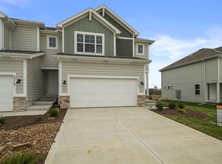 3717 SW Walsh Dr #7D, Lees Summit, MO 64081