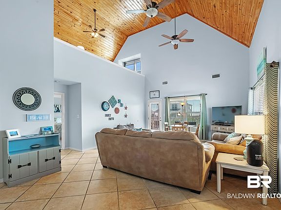 5th image of 1485 W Lagoon Ave Unit 205