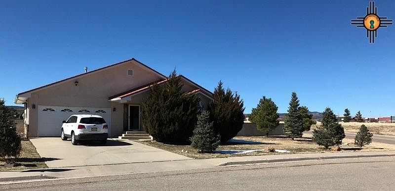 1st image of 2111 Longview Dr