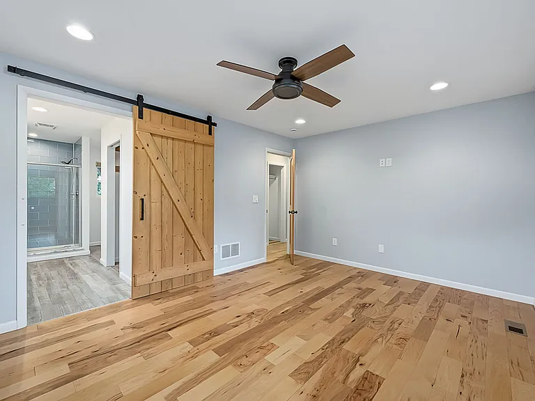 1420 S Pratt Pkwy — Photo 10