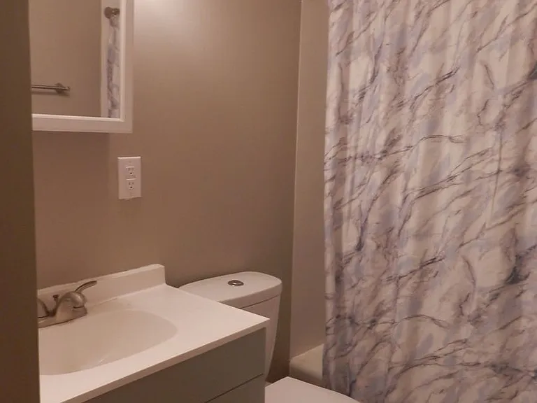 213 N Ann St — Photo 14
