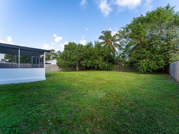 2607 Wiley Street, Hollywood, FL 33020