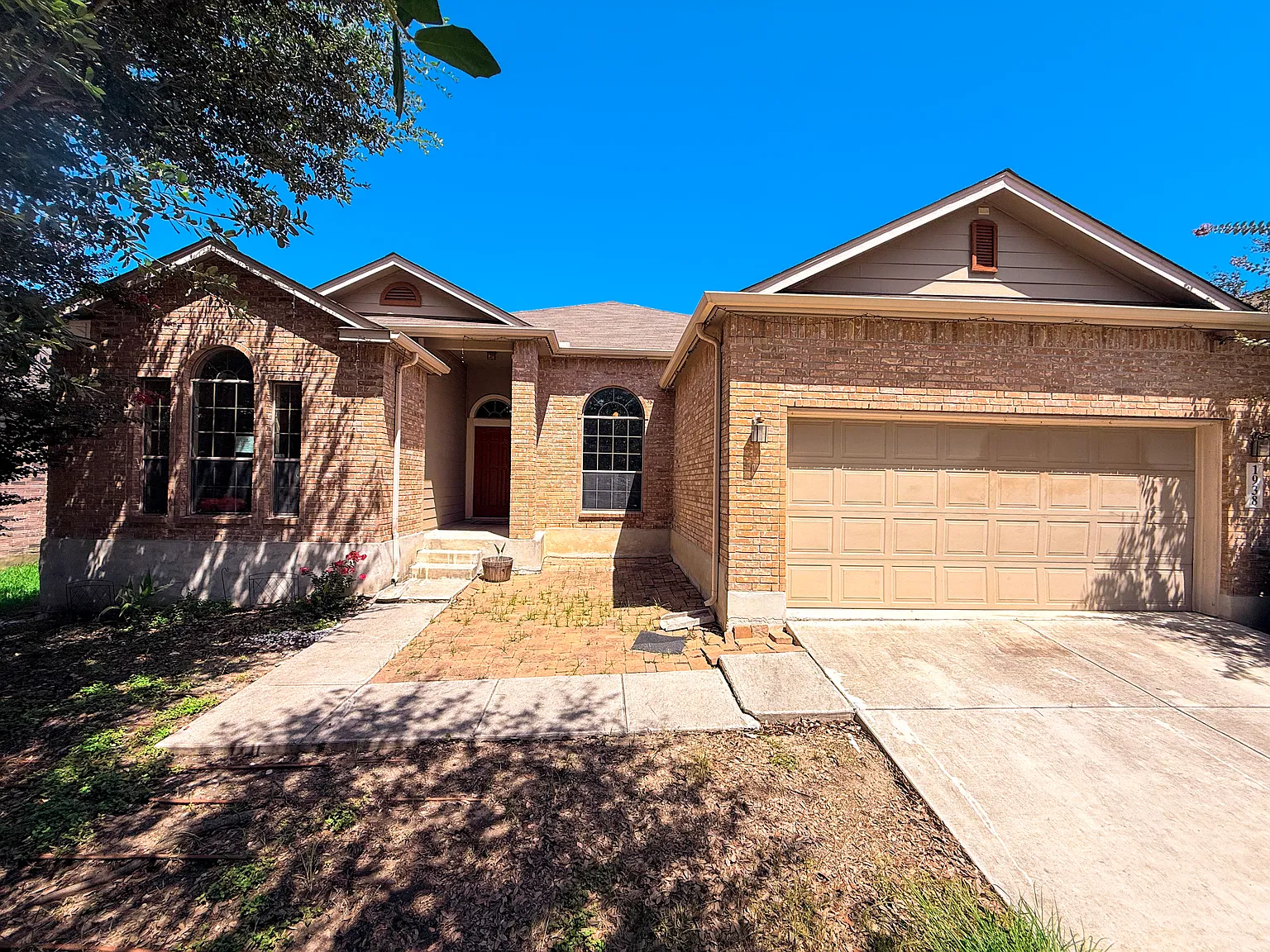 4 bed, 2017 sqft, $1,995 — Photo 3