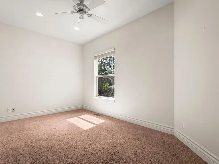 1459 Wolf Run Rd — Photo 22