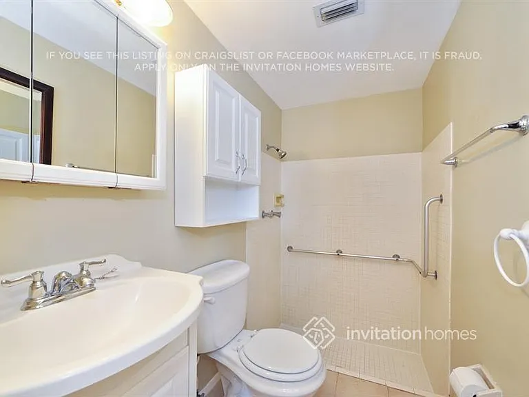 3910 Glissade Dr — Photo 18