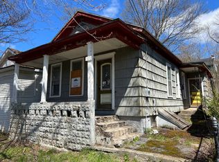 102 Rosewood St, Syracuse, NY 13203