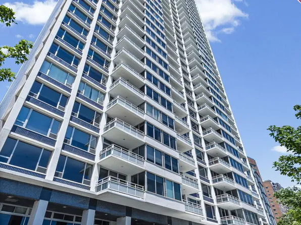 1300 N Lake Shore Dr APT 9A, Chicago, IL 60610