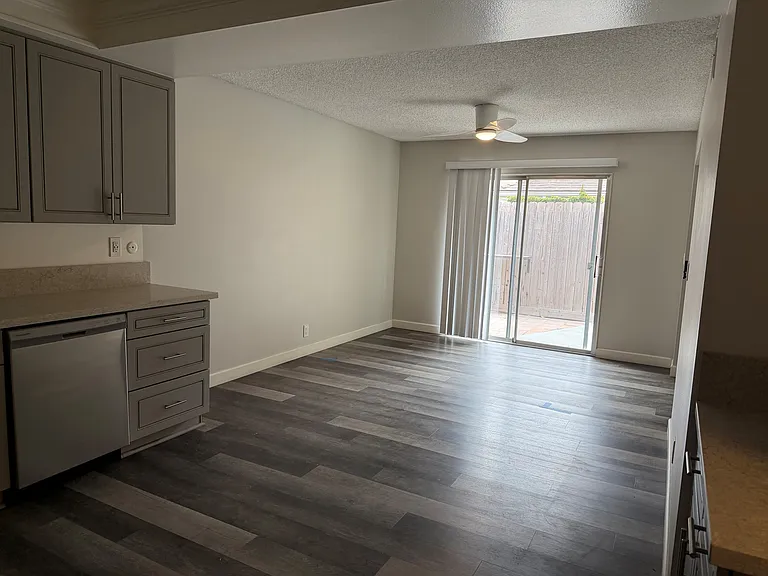 Kitchen 2 & Dining Area