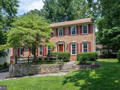 8221 Lochinver Ln, Potomac, MD, 20854