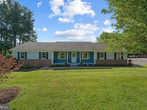 39475 Tollhouse Rd, Lovettsville, VA 20180