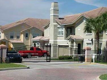 2nd image of 2707 Belmont Ln