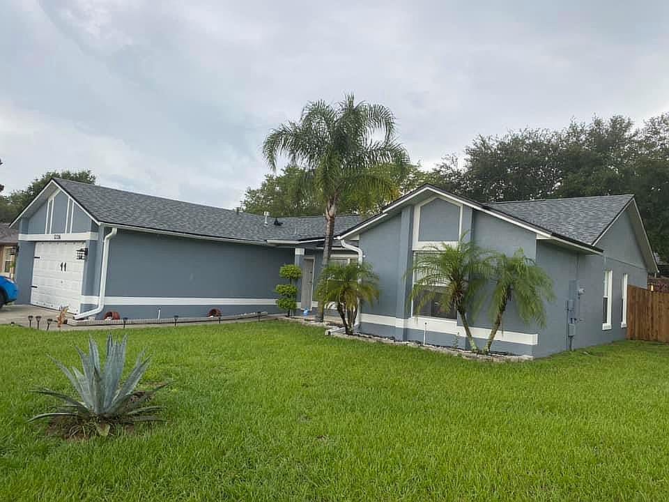 2nd image of 12236 Woodglen Cir