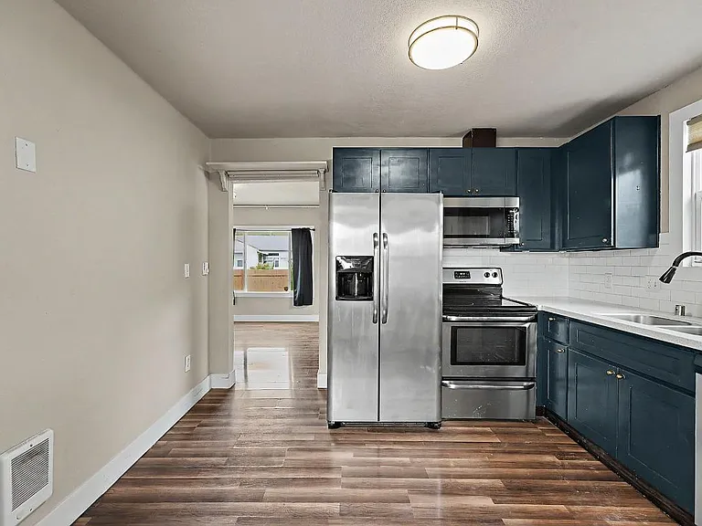 14917 W Thorne Ln SW — Photo 10