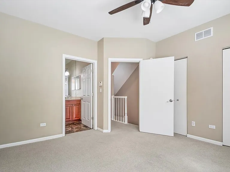 960 N Crosby St — Photo 11