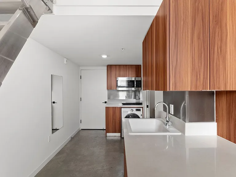 Arroyo LA Designer Studio Community Living — Photo 56